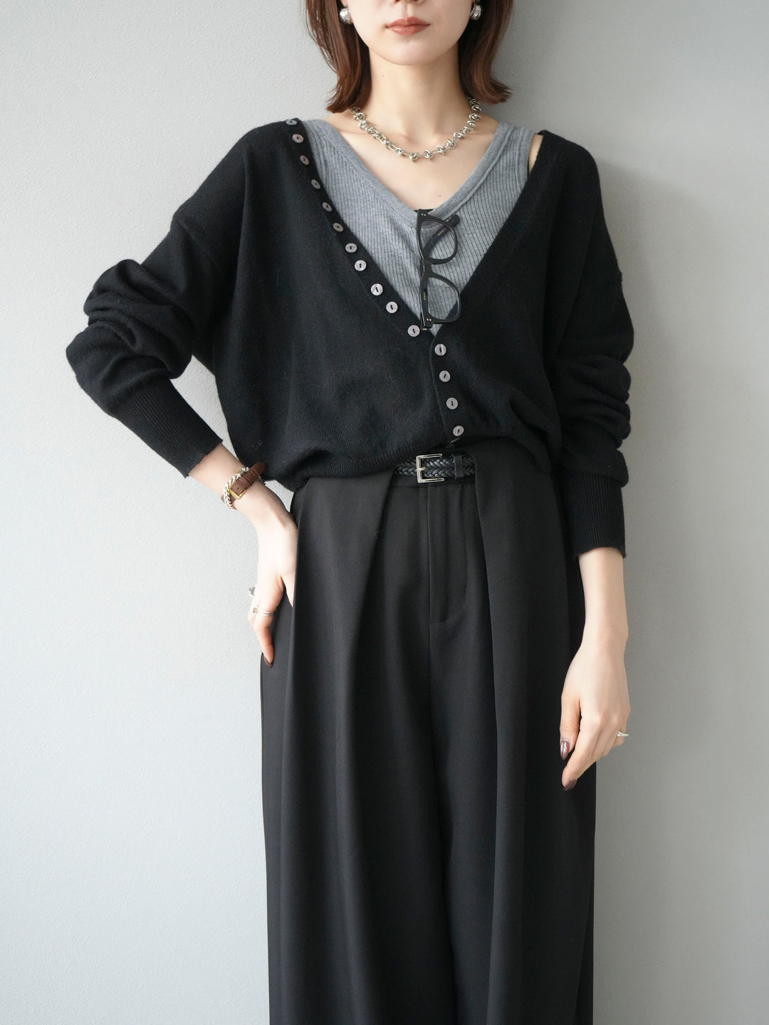 [SET]デザインボタンニットカーディガン＆タンクトップSET+ベルトループデザインワイドパンツ(2set)