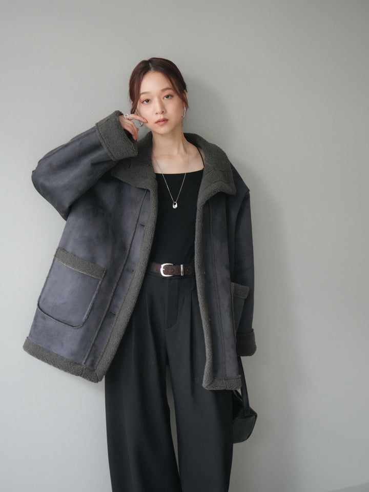 [SET]スタンドネックフェイクムートンミディアムコート+カップ付きバッククロスキャミソール+アニマル柄ベルト付きウールタッチワイドパンツ(3set)