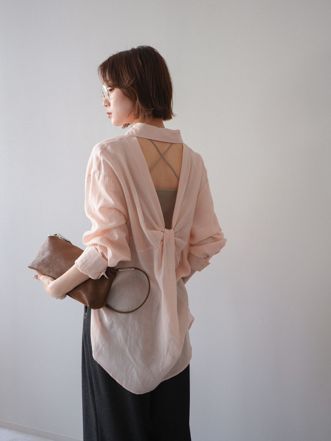 [予約]バックオープンツイストシャツ/pink