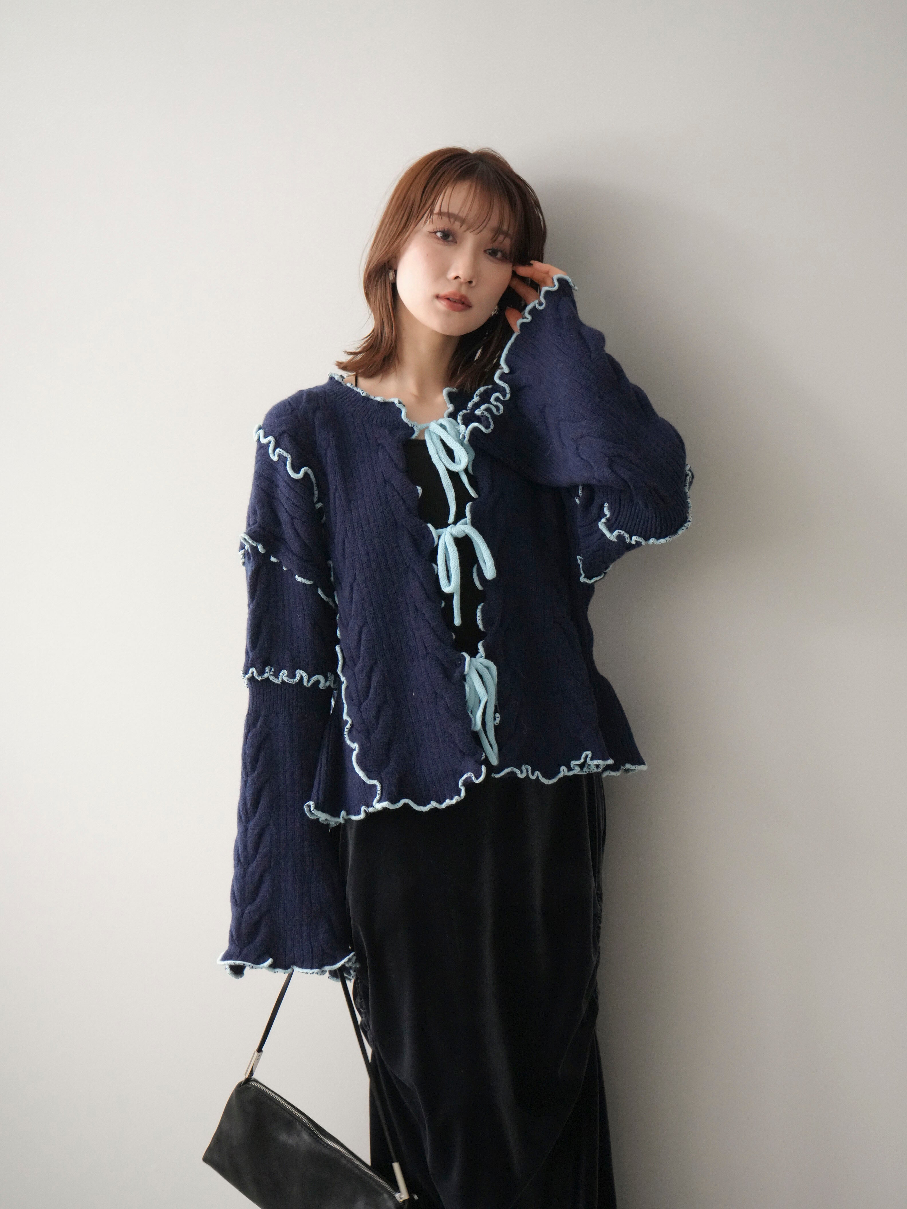 予約]フロントリボン配色メローニットカーディガン/navy – Lumier