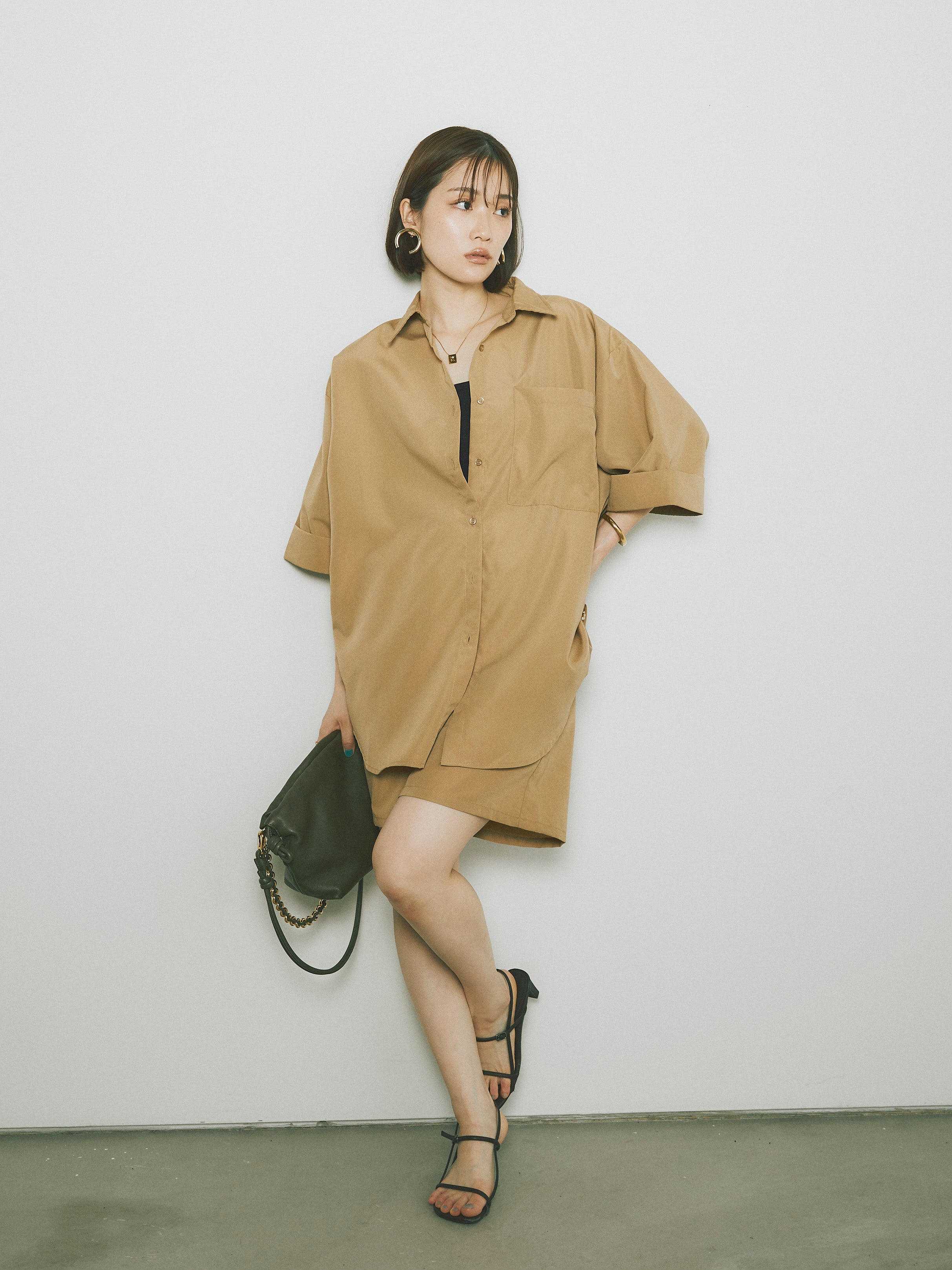 値下げしました‼️【新品】ハーフプリーツパンツ　ベージュ レディース プリーツパンツ（SUREVE） | アベイル | しまむらパーク