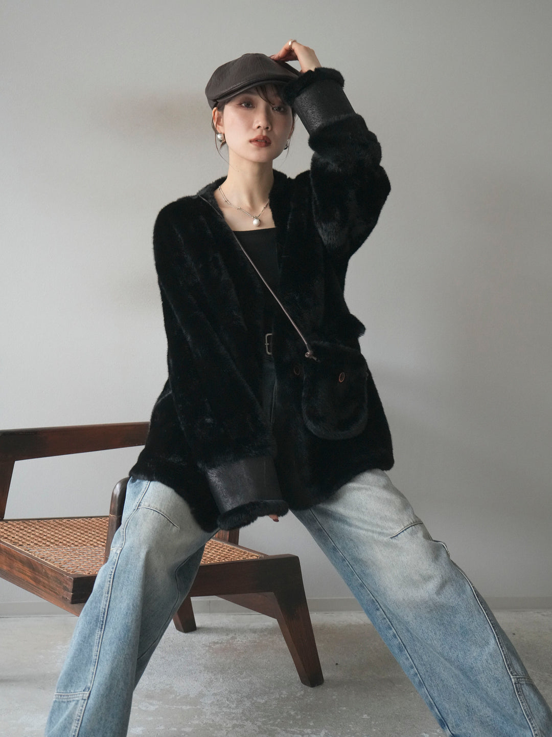 [SET]バッグ付エコファーノーカラーコート+ベルト付カーブデニムパンツ(2set)