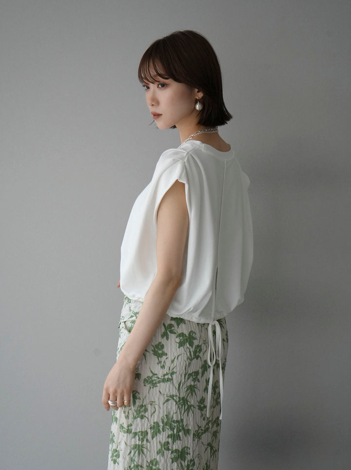 [Pre-order] Tuck shoulder hem drawstring ribbon top/white