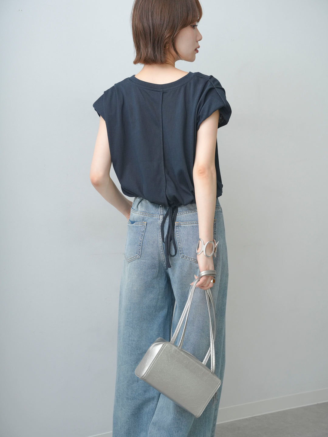 [SET]ヴィンテージロゴドロストTEE+フロントジップフリルカラーデニムトップス(2set)