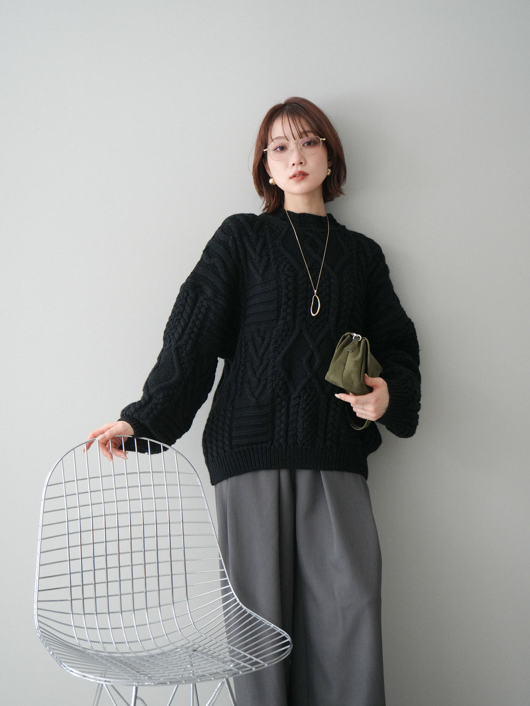 [SET]ケーブル編みモックネックニットプルオーバー+選べるアクセセット(2set)