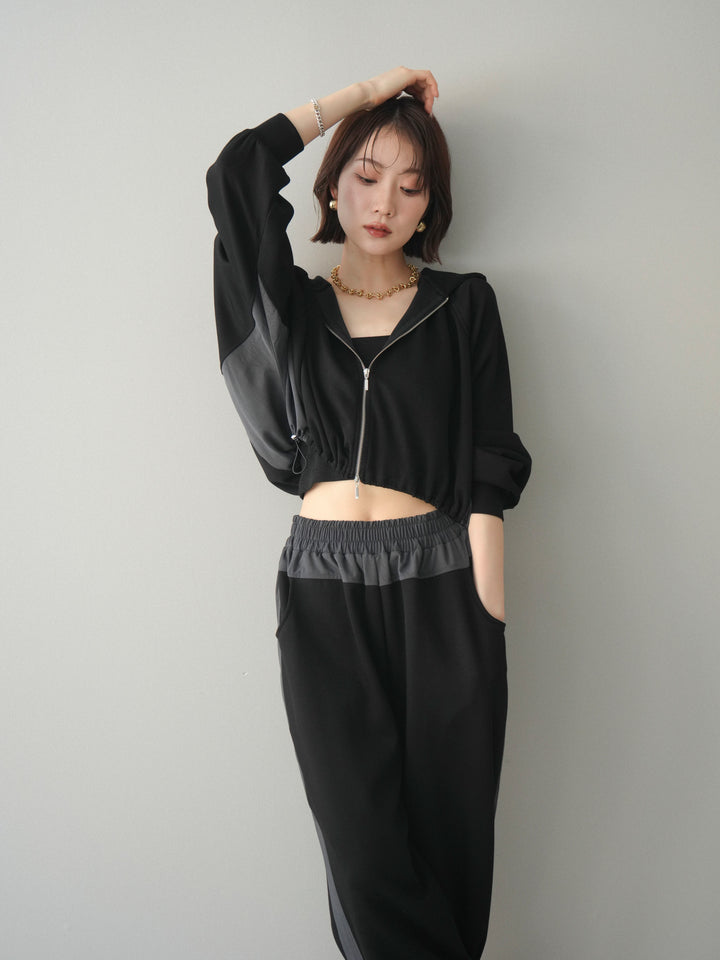[予約]バイカラー異素材ライトポンチクロップドZIPフーディー/black