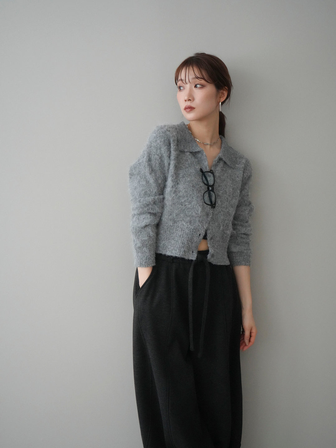 [予約]モヘア衿付きボタンプルオーバー/charcoal