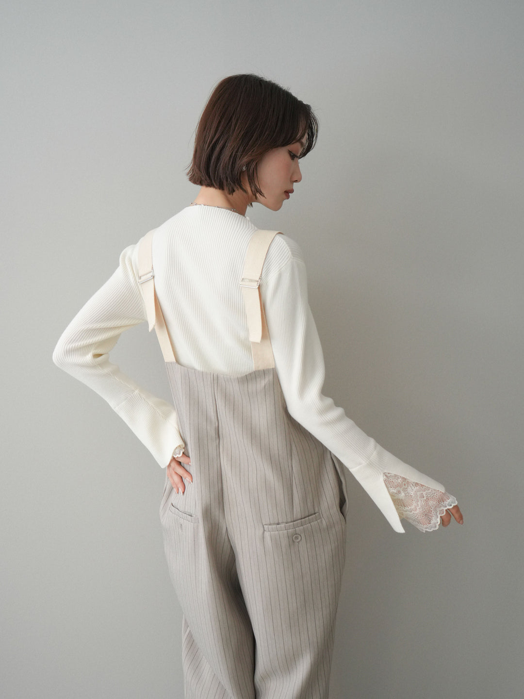 [SET]袖スカラップレースオフネックニットトップス+グログランテープストライプサロペット(2set)