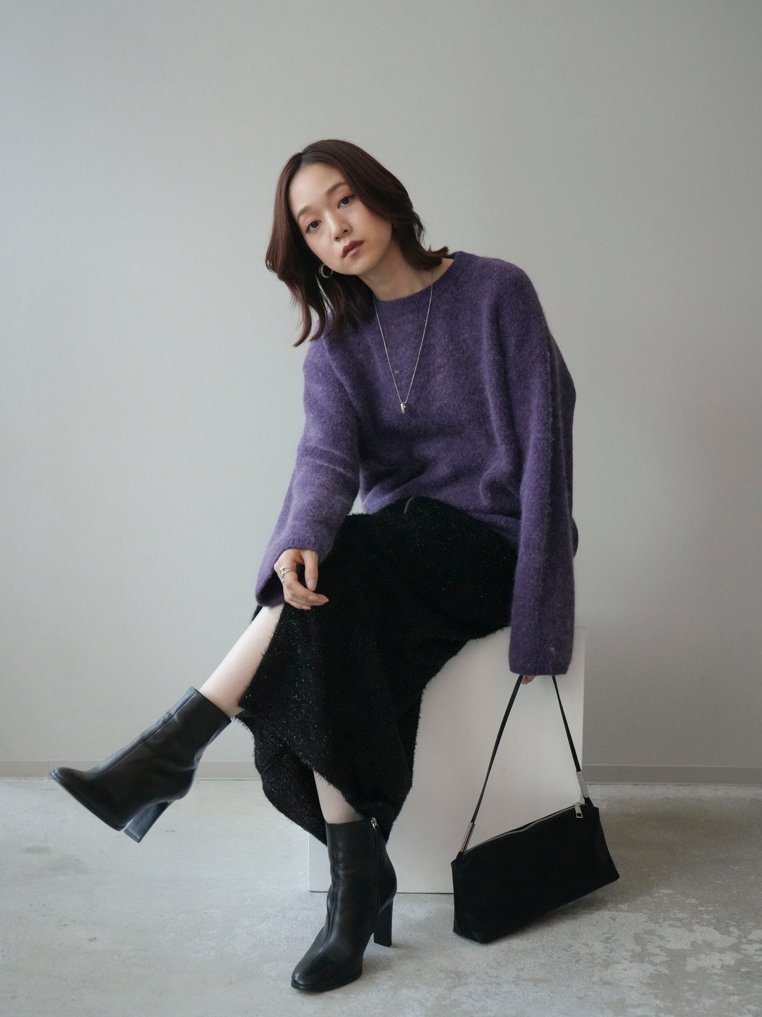 [SET]アンゴラタッチクルーネックニットプルオーバー+ラメシャギーフロントジップスカート(2set)