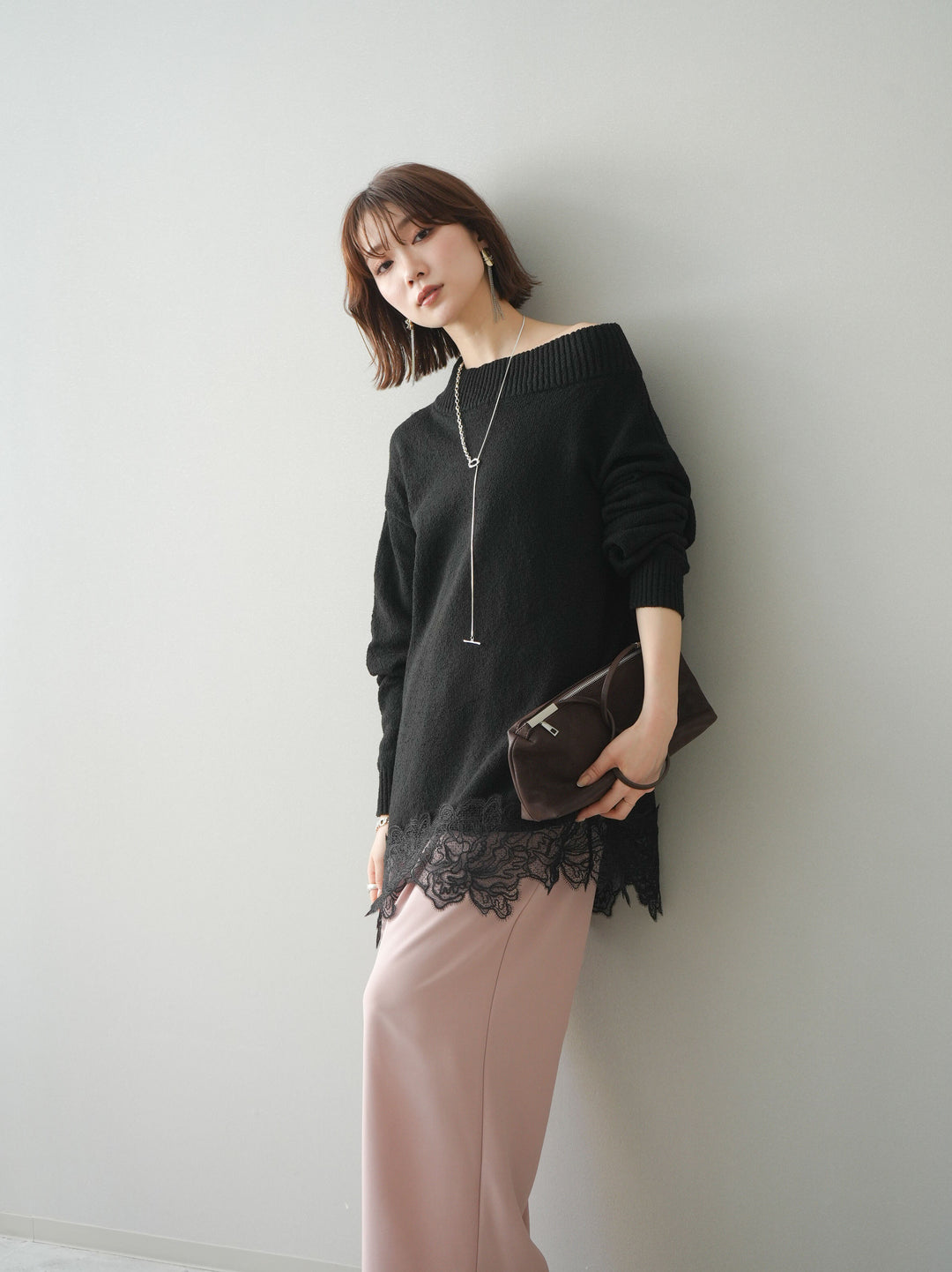 [SET]アシンメトリーレースヘムニットプルオーバー+ベルト付キーホルダーモチーフワイドパンツ(2set)