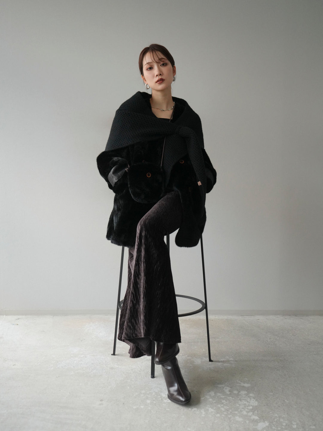 [予約]バッグ付エコファーノーカラーコート/black