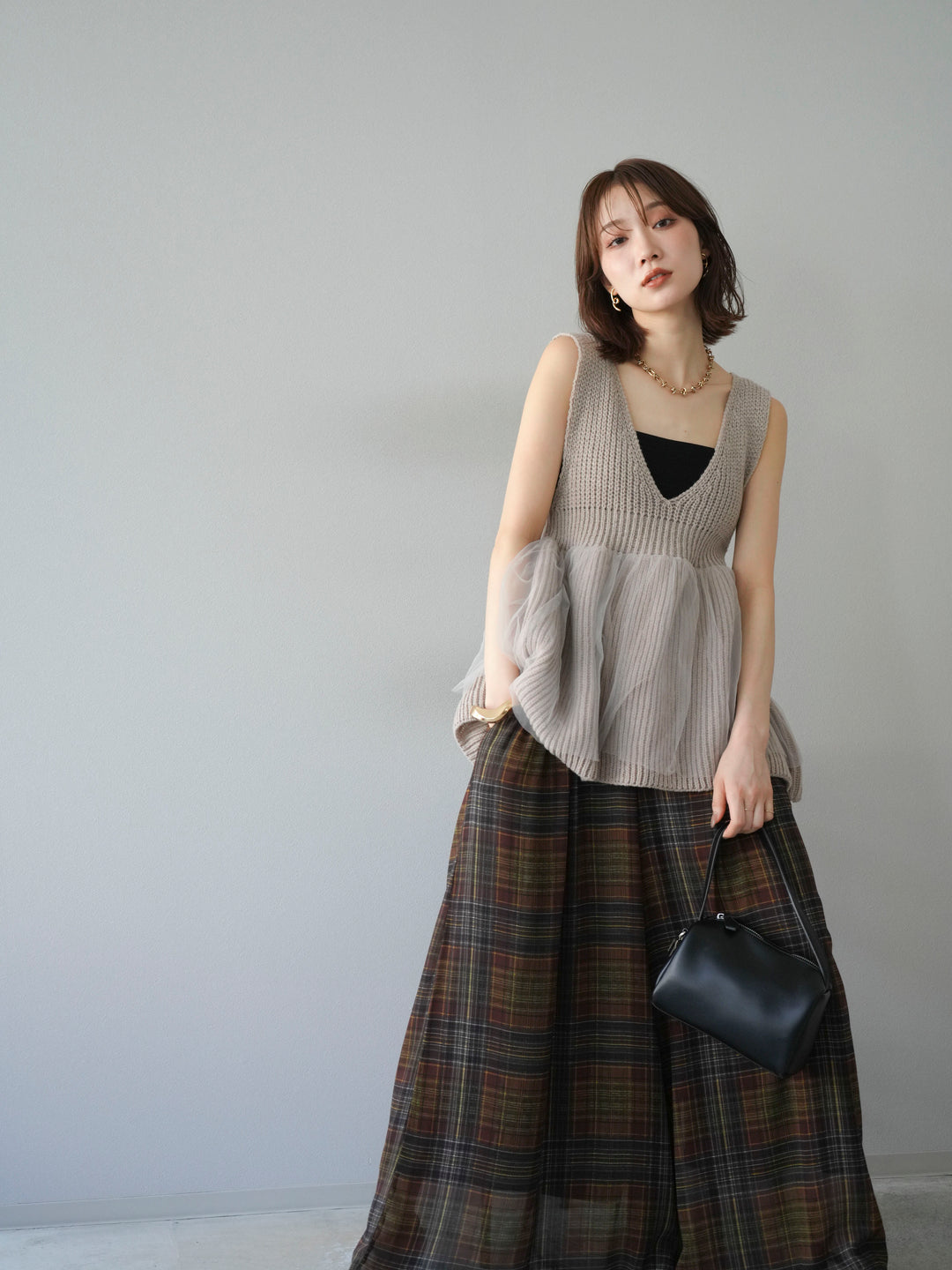 [予約]チュールレイヤードペプラムニットベスト/グレージュ