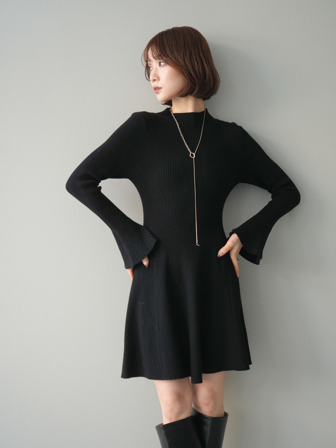 [予約]フレアリブニットミニワンピース/black