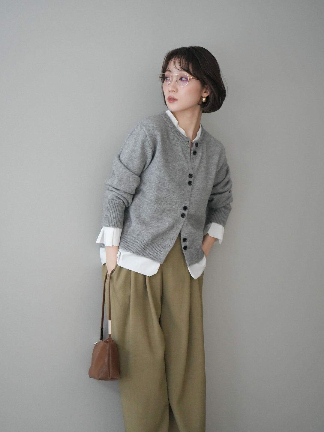 【預購】梭織布料對接針織開襟衫/淺灰色