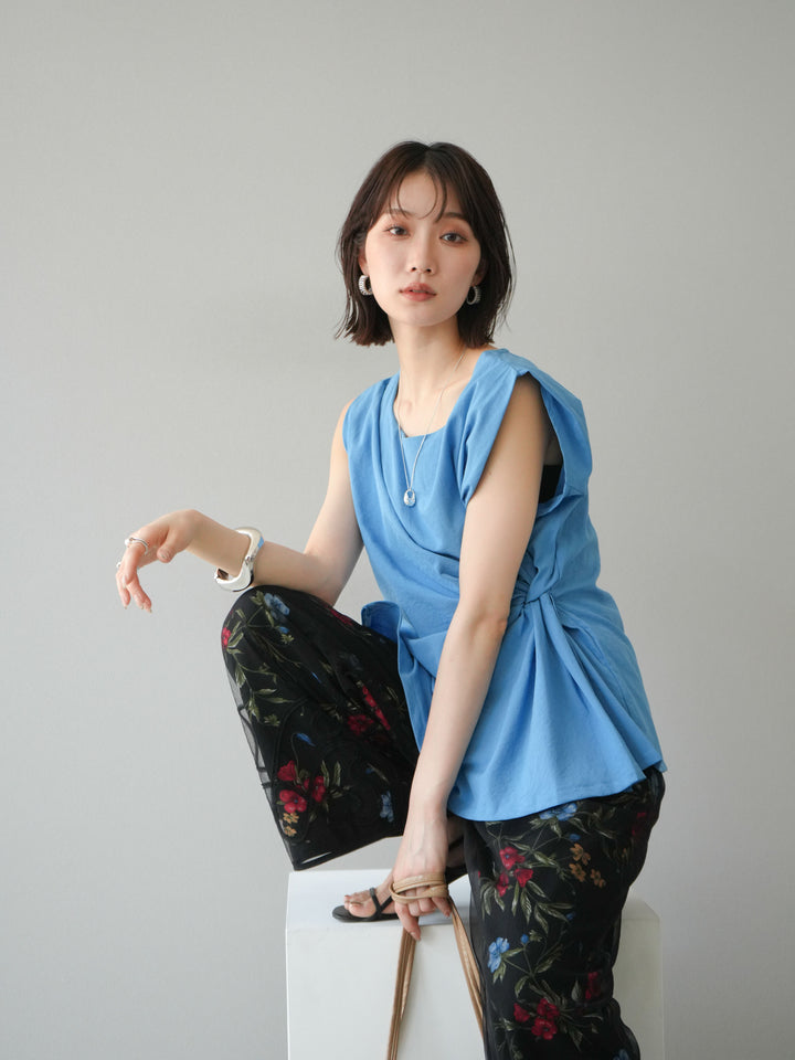 [SET] 側扭法式上衣+植物圖案休閒褲+繩繡薄紗疊穿褲（3件套裝）