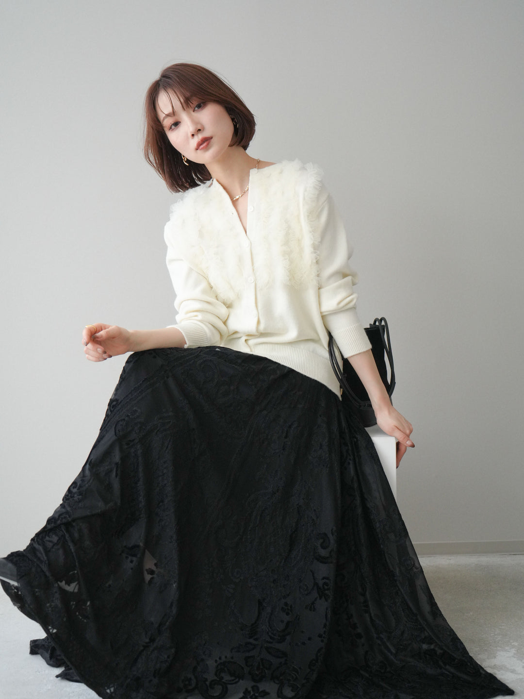 [SET]チュールフリルニットカーディガン+アンティーク柄フロッキーマキシスカート(2set)