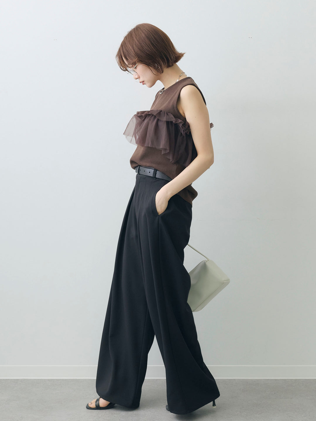 [SET]チュールフリルニットノースリトップス+クレープデシンタックワイドパンツ(2set)