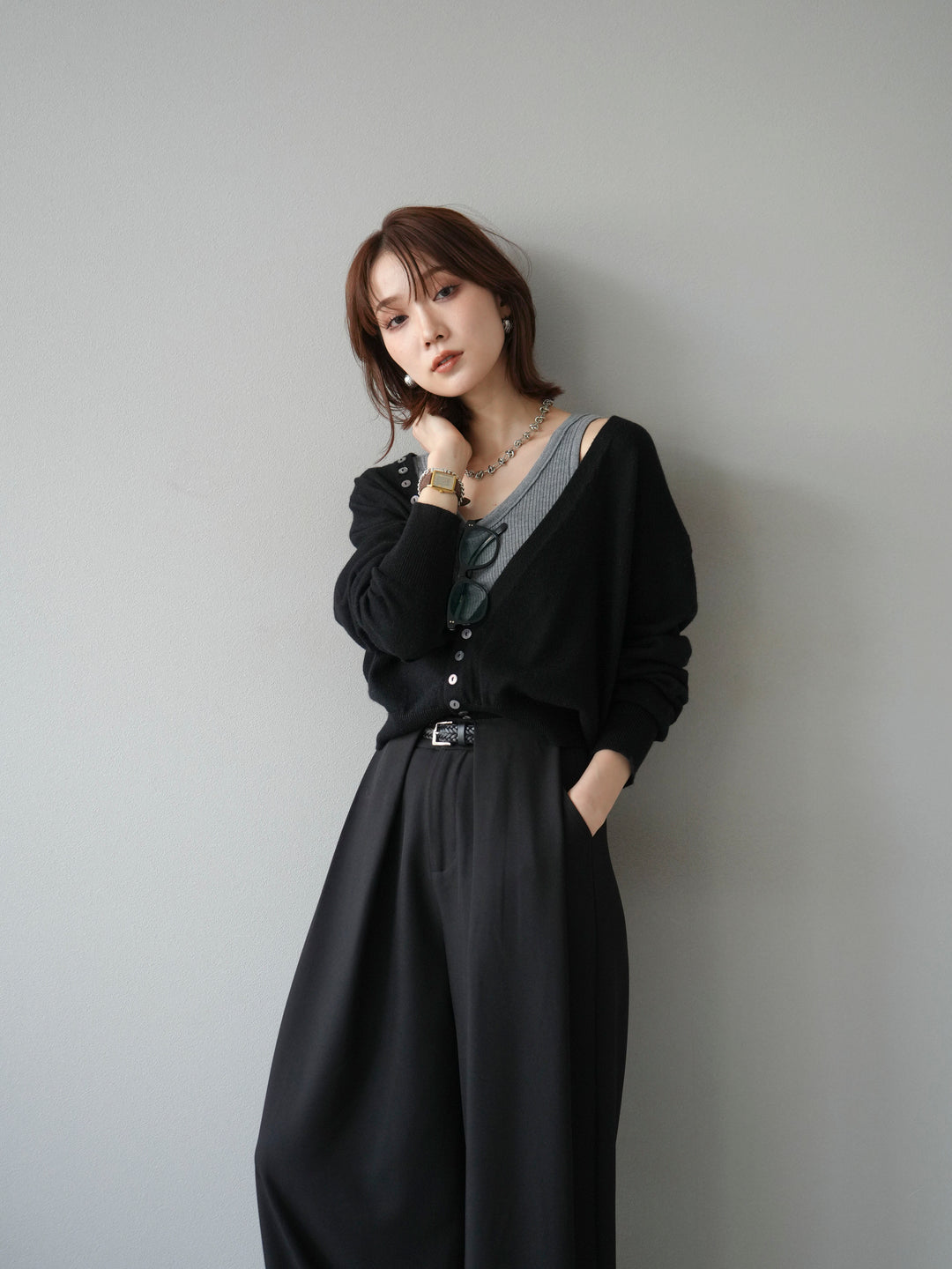 [予約]デザインボタンニットカーディガン＆タンクトップSET/ブラック