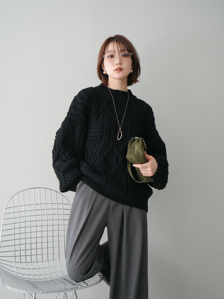 [予約]ケーブル編みモックネックニットプルオーバー/black