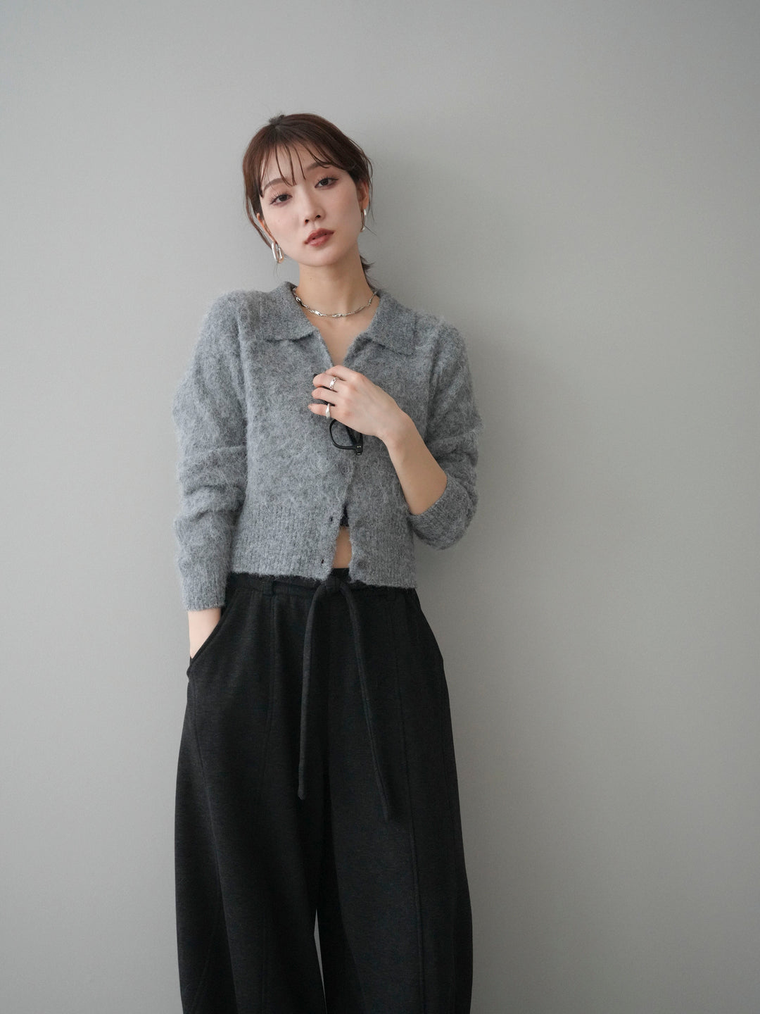 [予約]モヘア衿付きボタンプルオーバー/charcoal