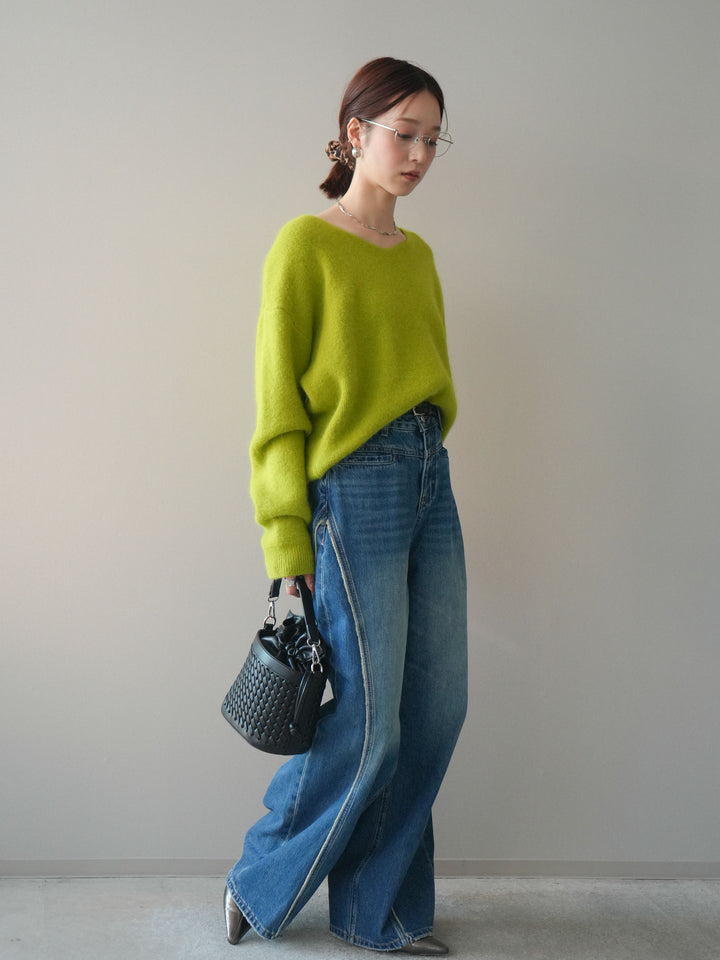 [SET]シュシュ付きアンゴラタッチVネックニットプルオーバー+サイドフリンジワイドデニムパンツ(2set)