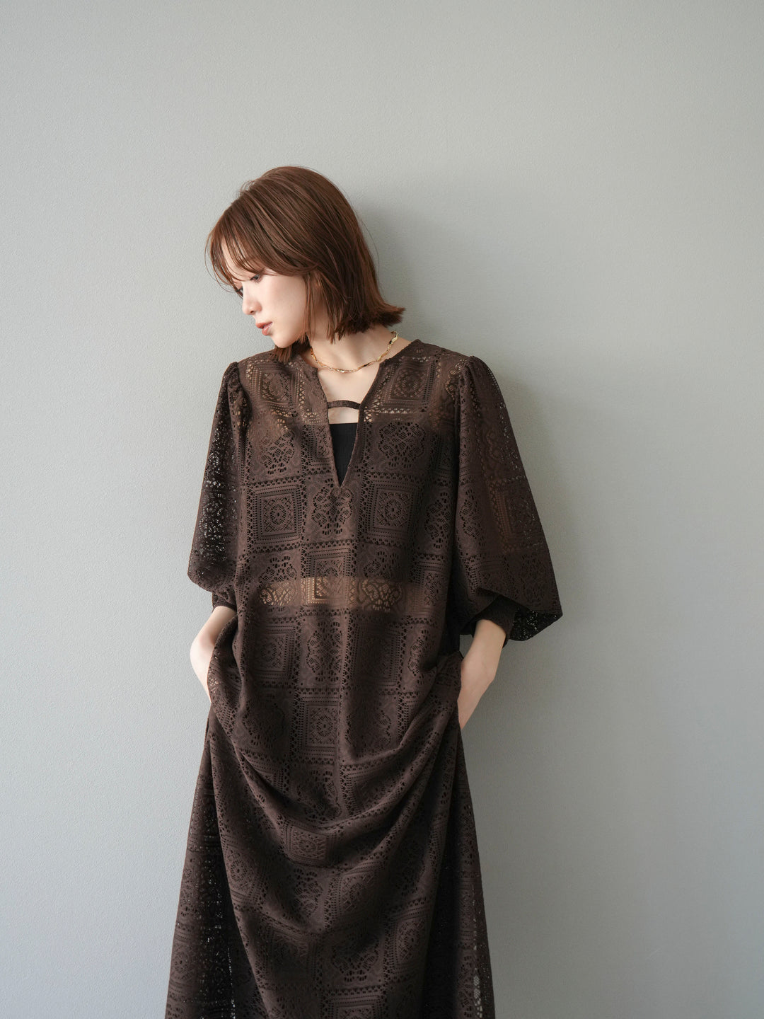 【套裝】塊蕾絲捲袖洋裝+塊蕾絲寬褲（2套）