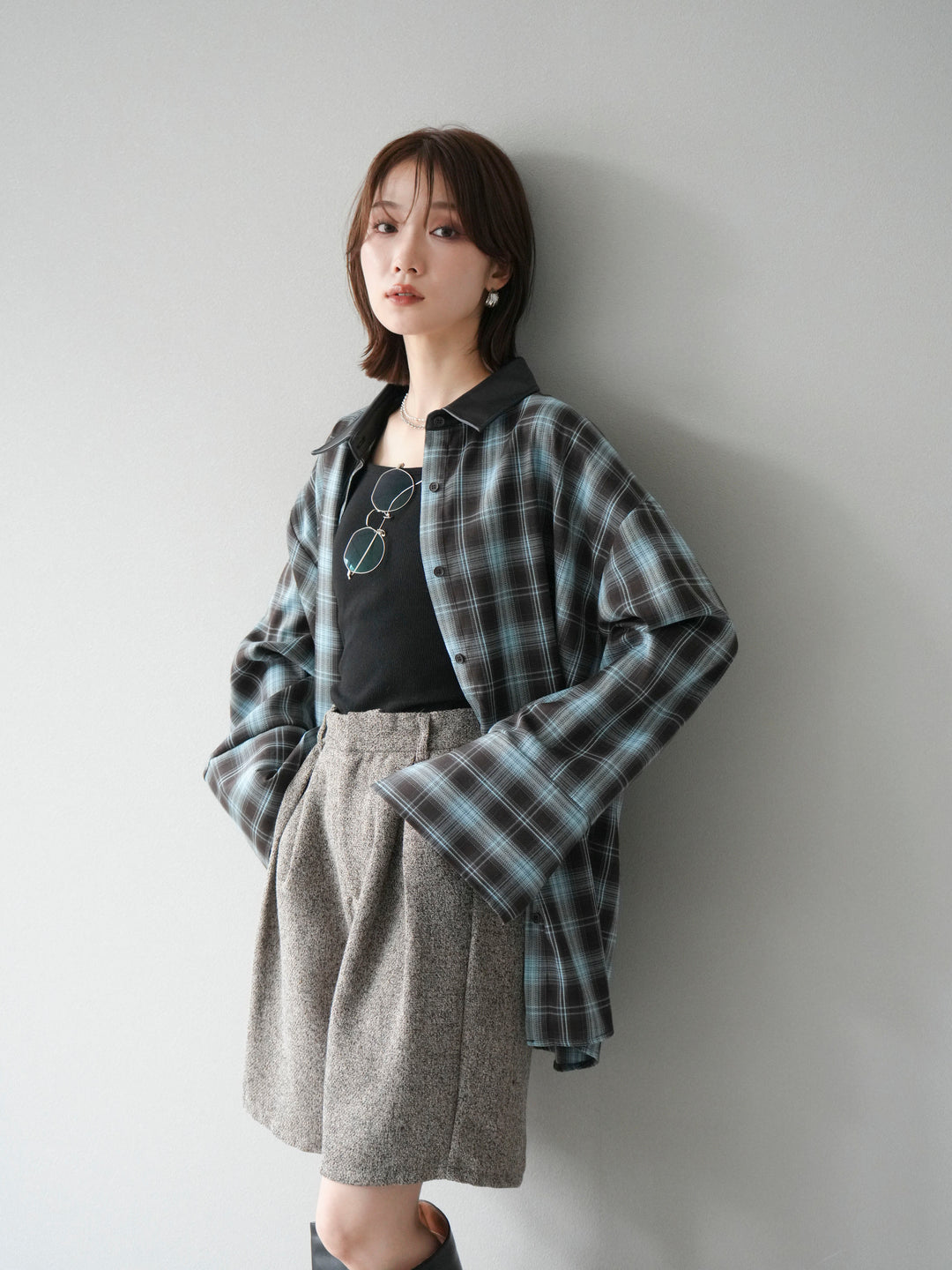 【着回しセット】[SET]レザー襟オンブレチェックオーバーシャツ +クラッシュベロアナロースカート+ツイードハーフパンツ(3set)
