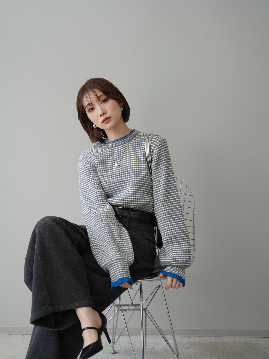 [予約]ラメ異素材ボーダーリブニットプルオーバー/charcoal×blue