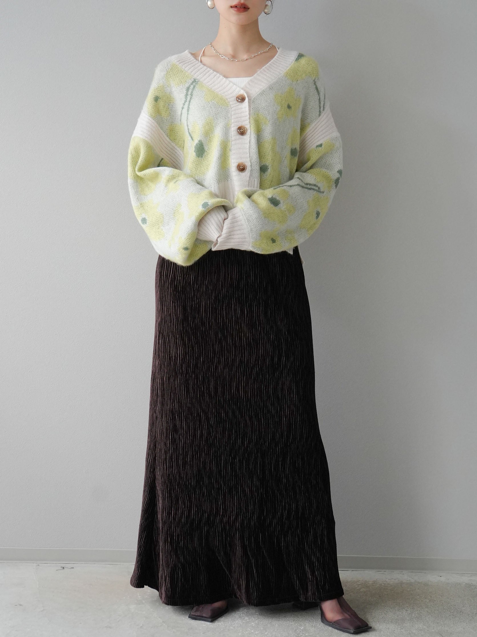 LIFE WITH FLOWERS. ネイビー ニットカーディガン FREAK'S STORE｜フラワー 刺繍 クルーネック ニット