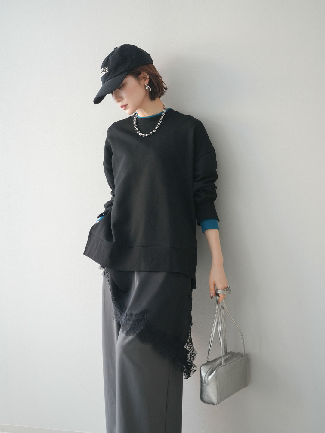 [予約]配色レイヤードデザインスエットプルオーバー/black