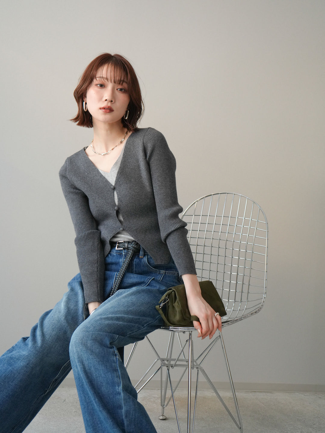 [SET]Vネック配色レイヤードスリットニットトップス+裏起毛加工デニムカーブパンツ(2set)