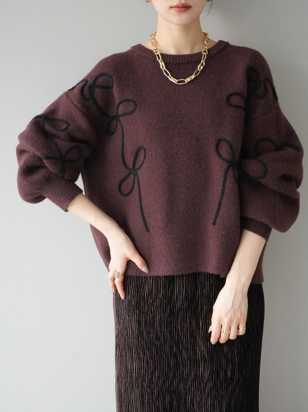 [予約]コード刺繍ルーズニットプルオーバー/ブラウン