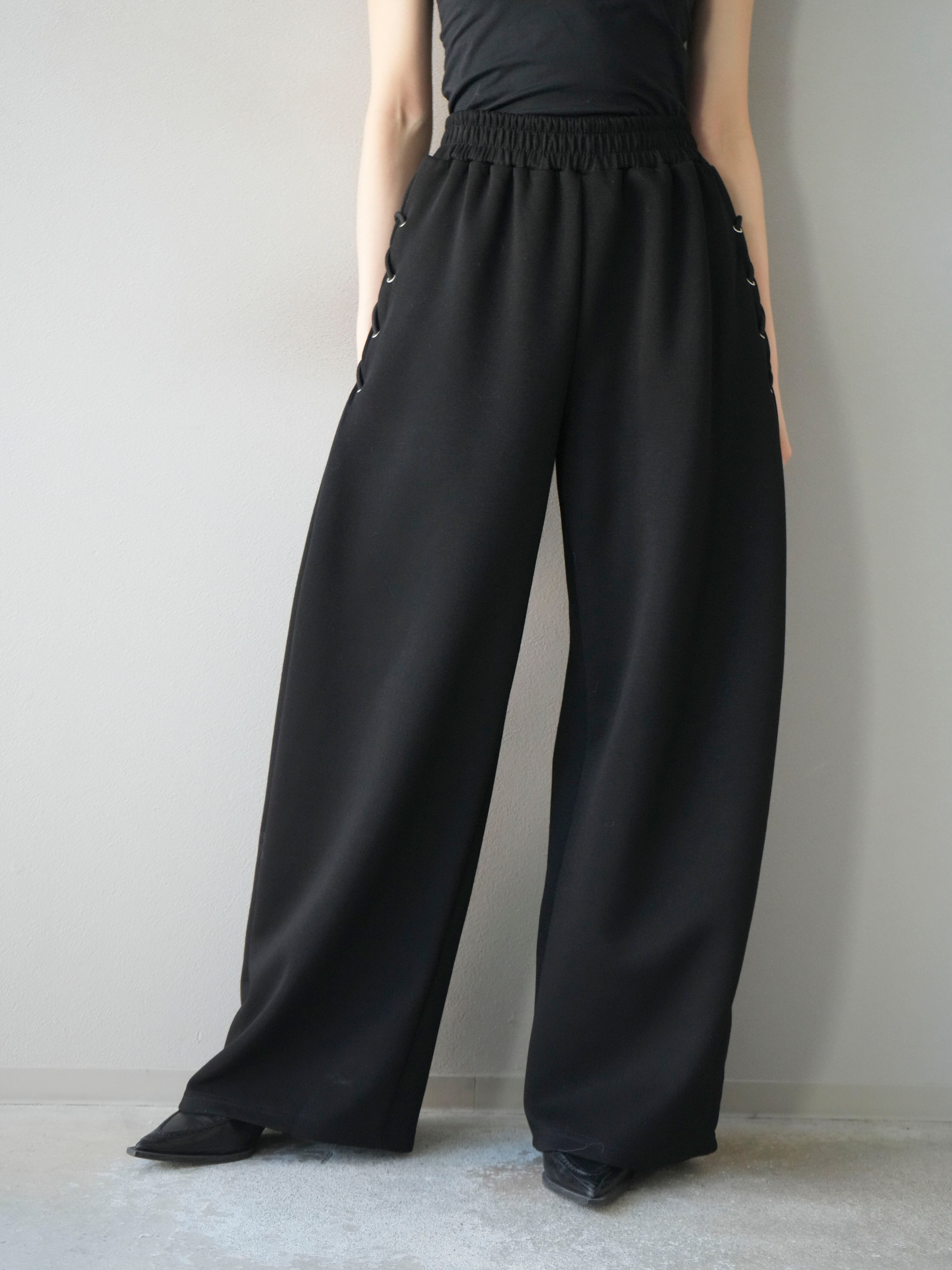 予約]サイドレースアップスウェットワイドパンツ/ブラック – Lumier