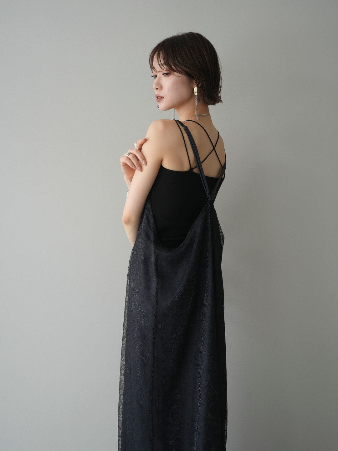 [予約]サテンレースレイヤードキャミワンピース/black