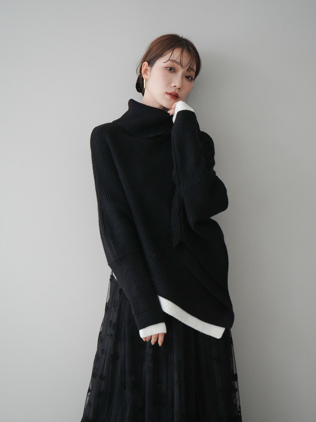[予約]配色アシンメトリードルマンニットプルオーバー/black