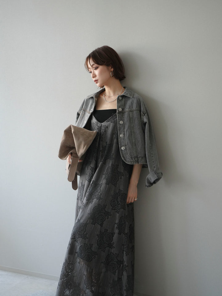 【預購】花朵蕾絲吊帶洋裝 / 灰色