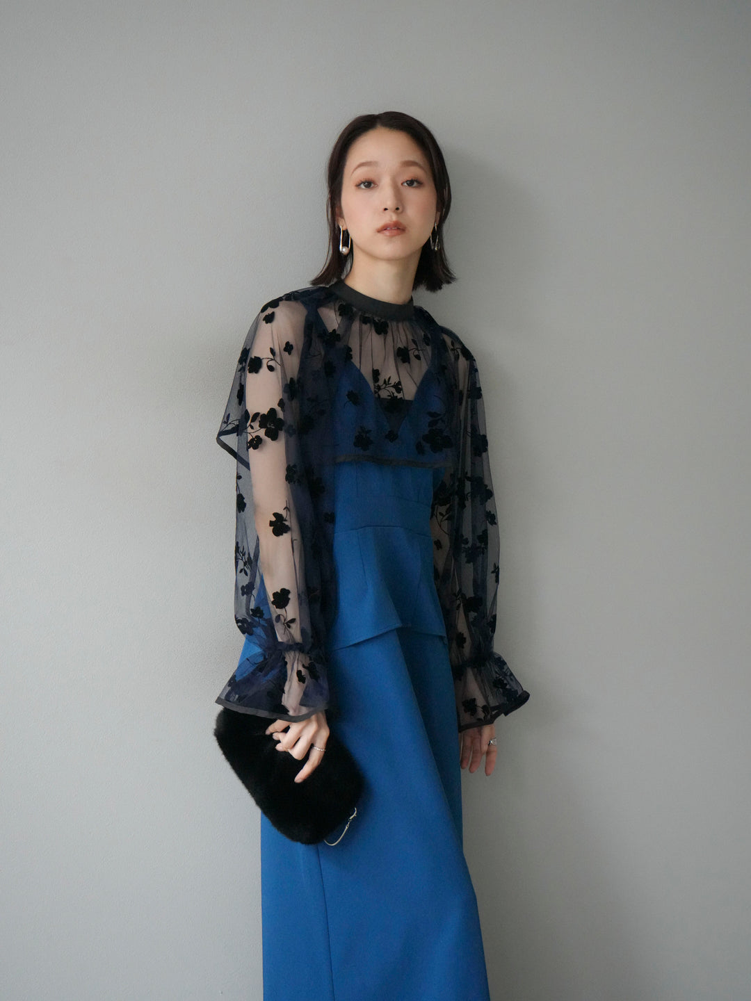 [予約]チュールフラワーフロッキーショートブラウス/ネイビー