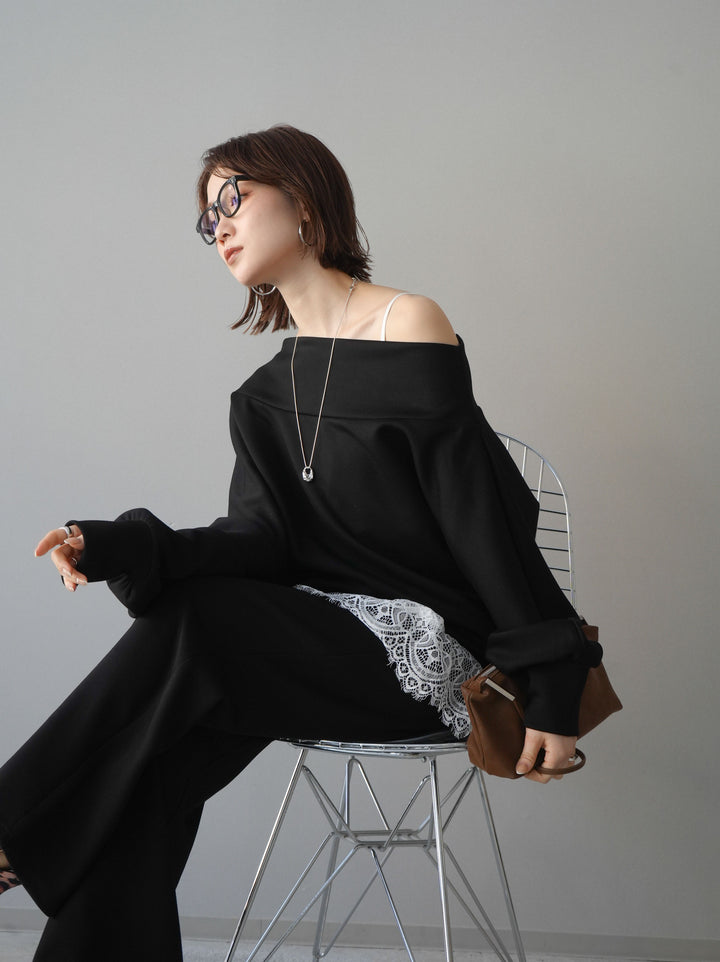 [予約]アシンメトリーオフショルポンチプルオーバー/black