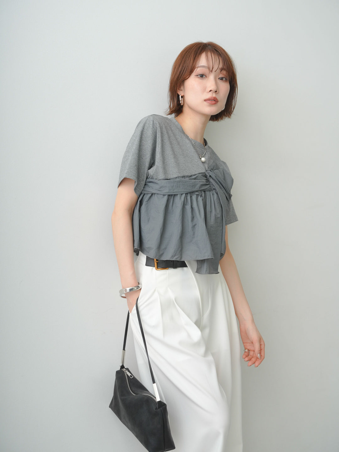 [SET]ナイロンドッキングツイストTEE +アシンメトリーベルトタックワイドパンツ(2set)