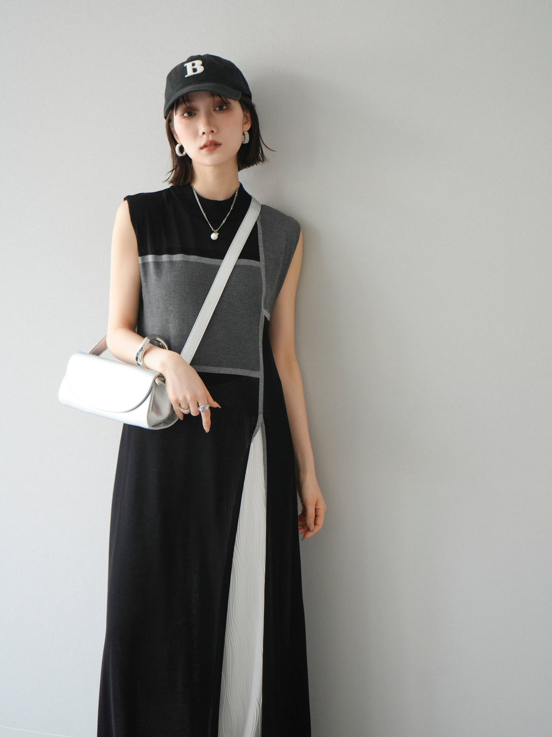 [SET] 配色開衩針織洋裝 + 波浪滾邊休閒褲 (2件套)