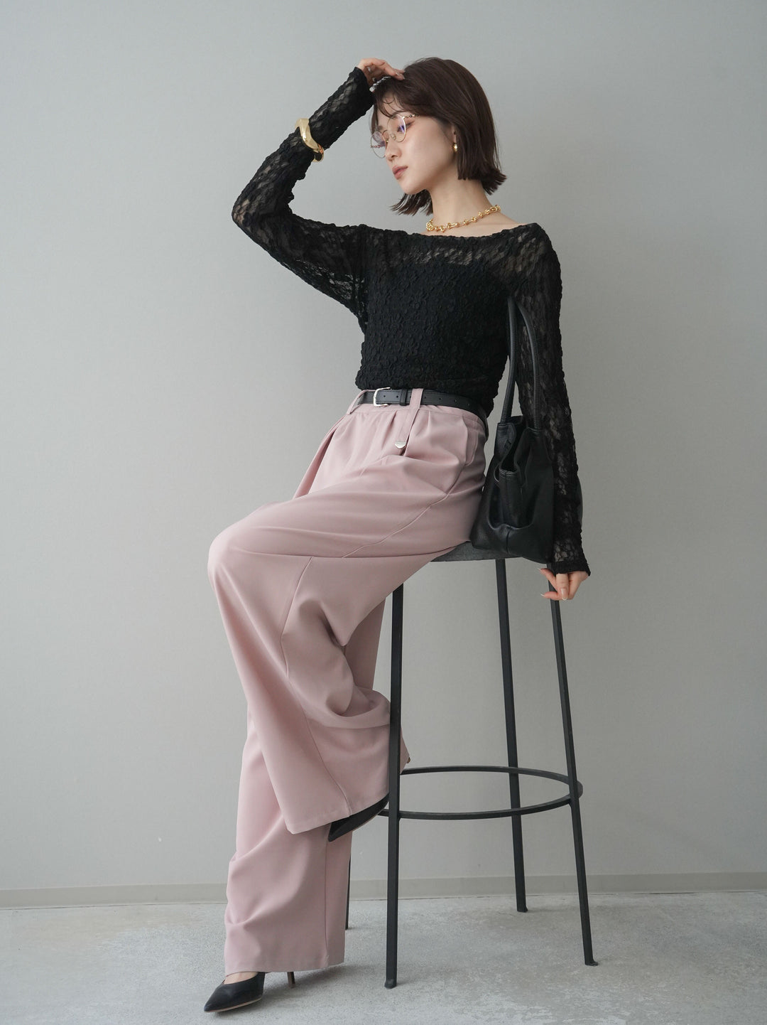 [予約]サイドギャザーレーストップス/black