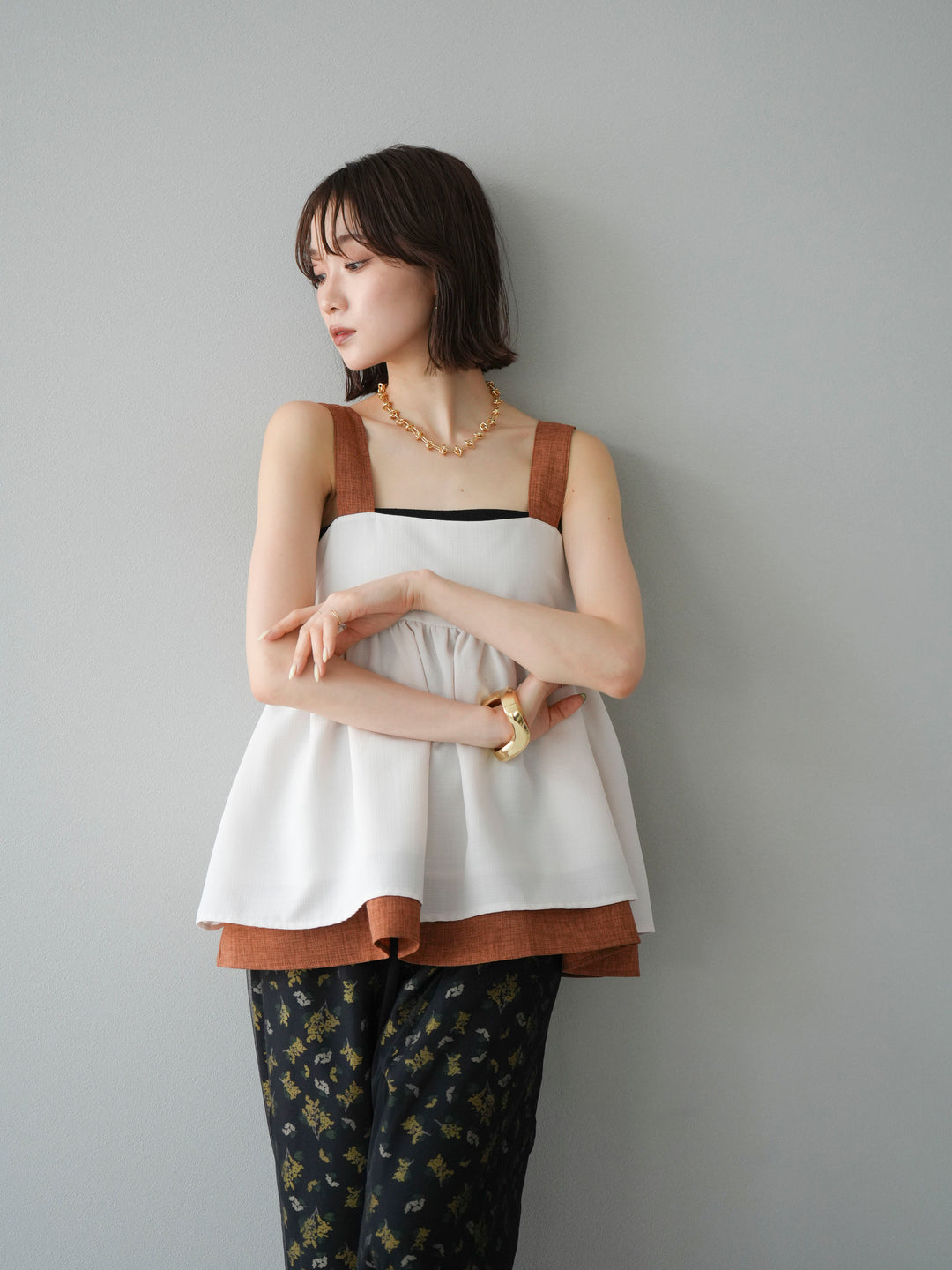 [SET]リネンライク配色フレアタンクトップ+コード刺繍チュールレイヤードパンツ+ブーケプリントタックパンツ(3set)