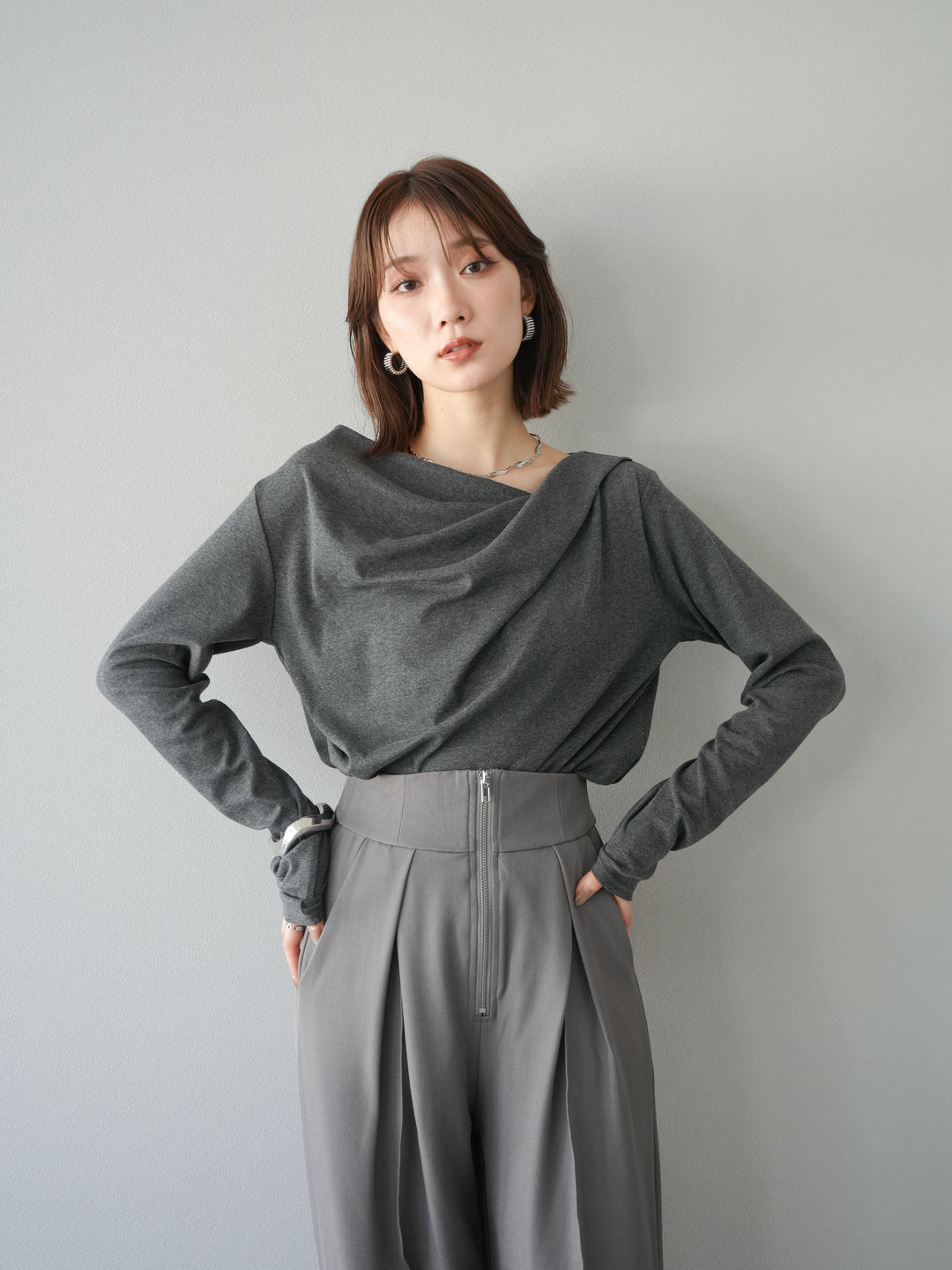 [予約]ドレープデザインカットソー/チャコール
