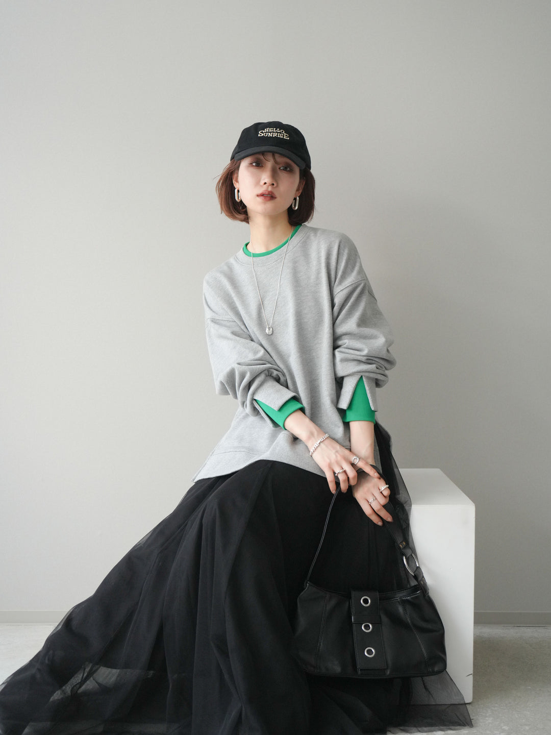 [SET]配色レイヤードデザインスエットプルオーバー+チュールボリュームスカート(2set)