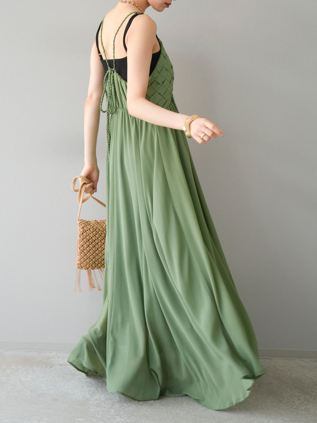 [SET]編み込みデザインシフォンワンピース+カップ付テレコリブベアキャミソール(2set)