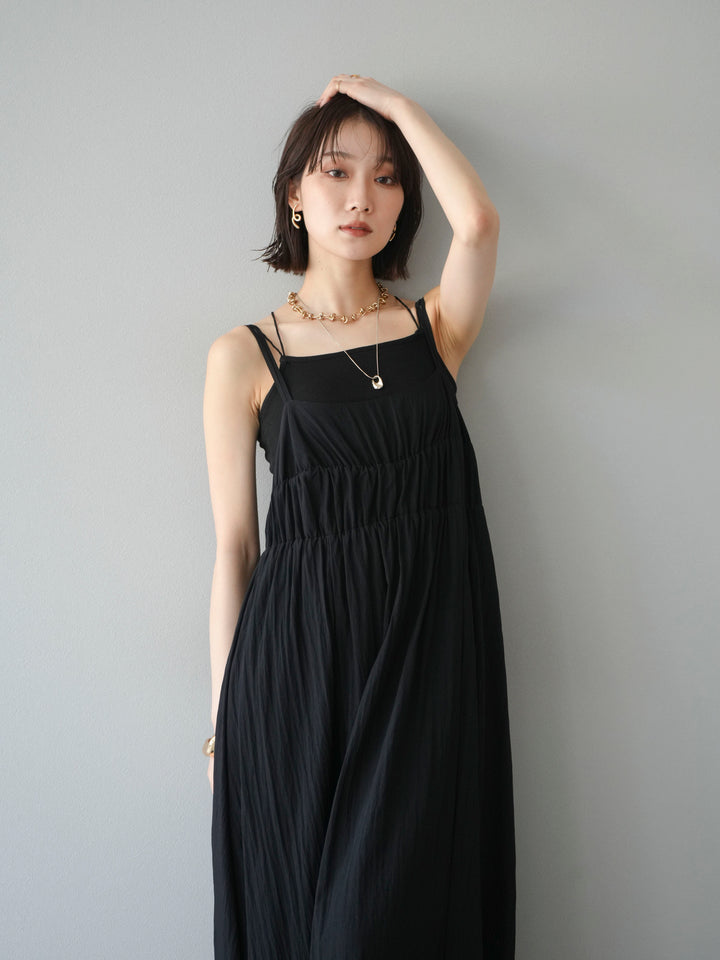 [SET]レーヨンシャーリングキャミワンピース+カップ付きバッククロスキャミソール(2set)