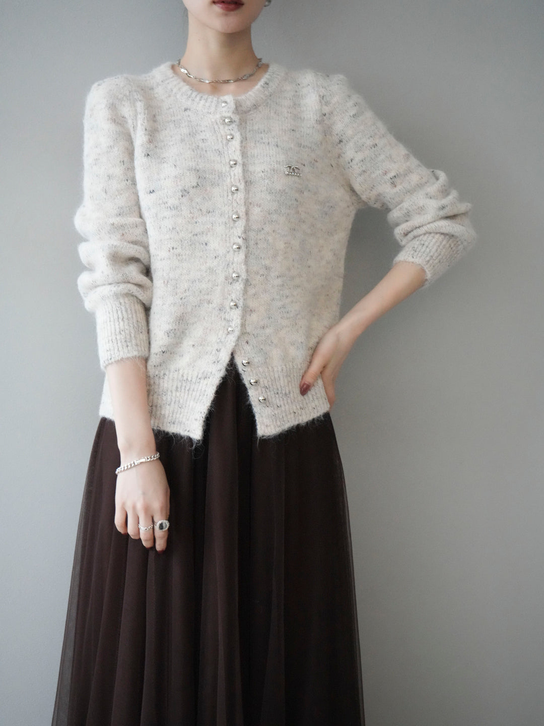 [予約]ブローチ付silverボタンミックスニットカーディガン/beige
