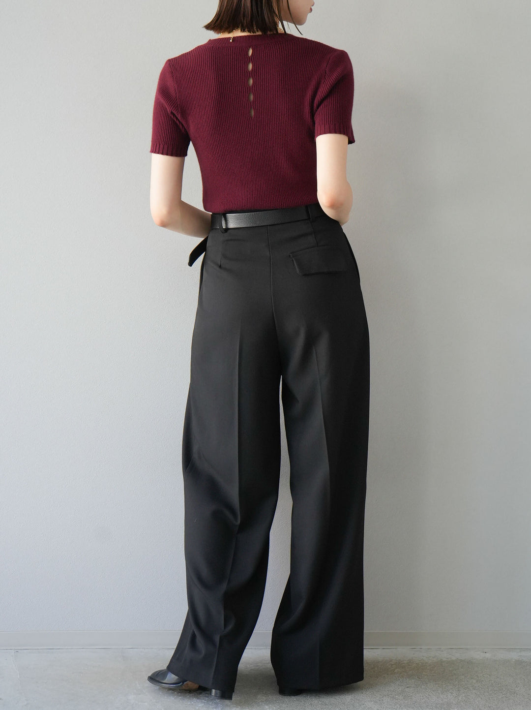 [予約]バックホールハーフスリーブリブニットトップス/ボルドー