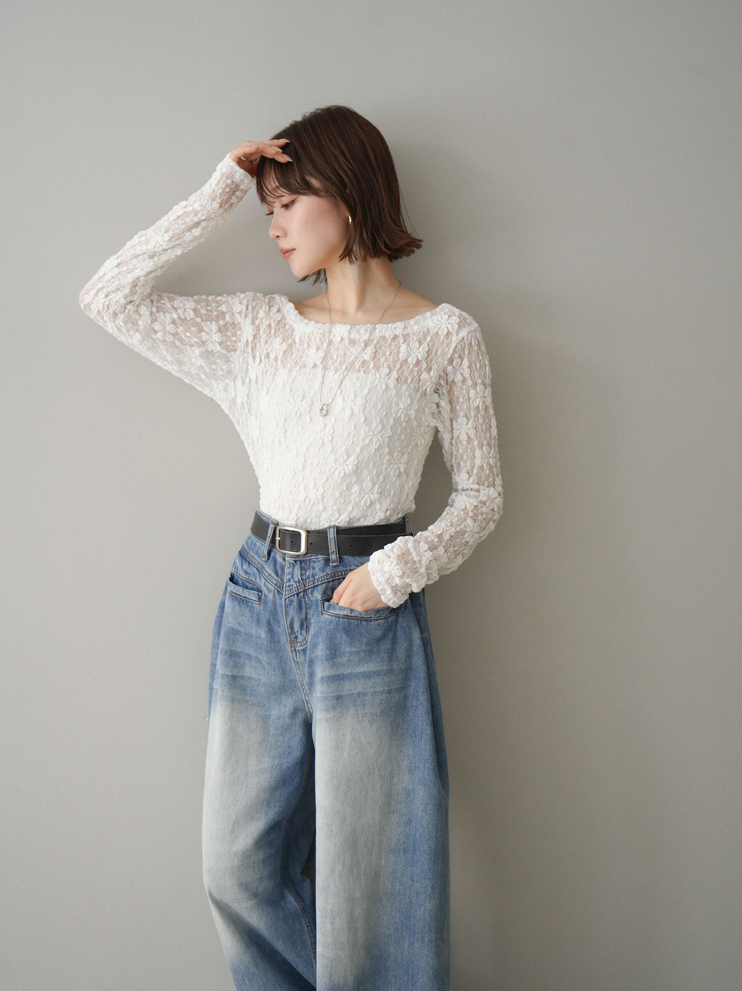 [予約]サイドギャザーレーストップス/white