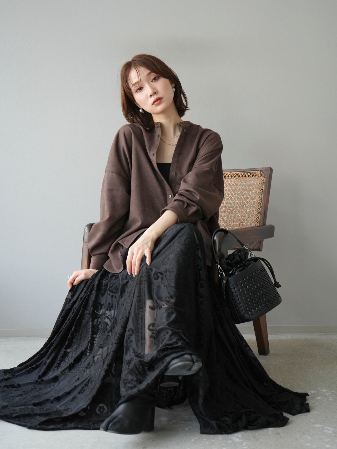 [SET]スエードバンドカラーオーバーシャツ+アンティーク柄フロッキーマキシスカート(2set)